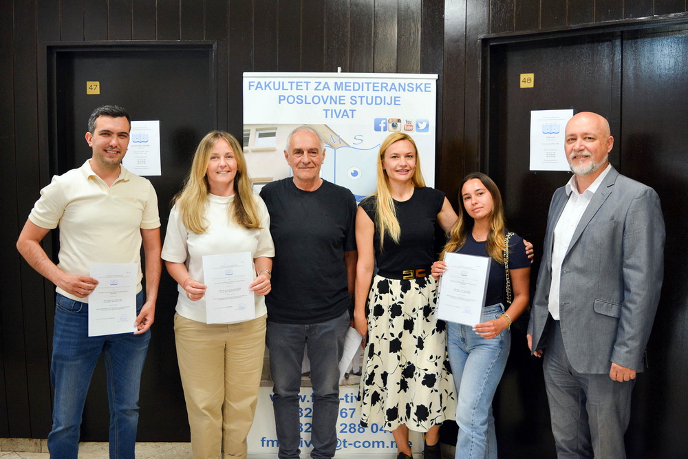 Tivat – Dodijeljeni sertifikati za turističke vodiče Tivat – Dodijeljeni sertifikati za turističke vodiče
